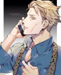  1boy black_background blonde_hair blue_eyes blue_shirt cellphone character_name collared_shirt copyright_name dress_shirt gradient gradient_background hand_up highres holding holding_phone jujutsu_kaisen jyun_xix long_sleeves looking_away male_focus nanami_kento necktie parted_lips phone profile shirt short_hair solo twitter_username upper_body white_background 