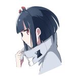  1girl aimusu black_hair black_hairband earrings expressionless from_side grey_jacket hair_behind_ear hairband highres jacket jacket_pull jewelry jitomi_monoe looking_at_viewer magnet red_eyes short_hair solo two-tone_jacket virtual_youtuber voms white_background white_jacket 