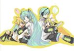  2boys 2girls blonde_hair blue_eyes blue_hair hatsune_miku hatsune_mikuo kagamine_len kagamine_rin vocaloid 