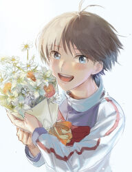  1girl :d absurdres androgynous antenna_hair blue_eyes bouquet bow brown_hair close-up commentary_request flower grey_jacket hair_over_one_eye highres holding holding_bouquet idolmaster idolmaster_(classic) idolmaster_1 jacket kikuchi_makoto looking_at_viewer loose_hair_strand mihen multicolored_jacket open_mouth red_bow red_flower red_jacket red_ribbon ribbon short_hair simple_background single_horizontal_stripe single_vertical_stripe smile solo teeth tomboy track_jacket upper_body white_background white_flower white_jacket wind 