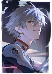  1boy absurdres adam&#039;s_apple closed_mouth from_side grey_hair highres looking_at_viewer male_focus mecha_pilot_suit nagisa_kaworu neon_genesis_evangelion plugsuit_(evangelion) red_eyes seeuagain5353 short_hair smile solo 