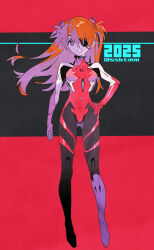  1girl 2025 bodysuit breasts evangelion:_3.0_you_can_(not)_redo eyepatch full_body hair_between_eyes half_updo hand_on_own_hip headgear highres long_hair mecha_pilot_suit medium_breasts neon_genesis_evangelion orange_hair parted_lips plugsuit_(evangelion) rebuild_of_evangelion red_background red_bodysuit sasaki_tomomi smile solo souryuu_asuka_langley twintails twitter_username 