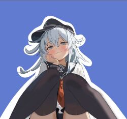  1girl :3 black_sailor_collar black_thighhighs blue_background blue_eyes commentary_request from_below grey_hair hand_on_own_face hibiki_(kancolle) ise_ebi_to_hyuuga_natsu_mikan kantai_collection neckerchief pleated_skirt red_neckerchief sailor_collar sailor_shirt school_uniform serafuku shirt simple_background sitting skirt solo thigh-highs white_shirt 