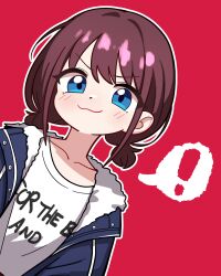  ! 1girl :3 blue_eyes blue_jacket brown_hair closed_mouth clothes_writing collarbone denim denim_jacket girls_band_cry highres iseri_nina jacket jorang_(jorang08) looking_at_viewer open_clothes open_jacket outline red_eyes shirt short_hair short_twintails smile smug solo spoken_exclamation_mark twintails upper_body v-shaped_eyebrows white_outline white_shirt 