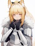  1girl absurdres animal_ears arknights armor bangs black_gloves blemishine_(arknights) blonde_hair blush eyebrows_visible_through_hair fur-trimmed_armor gloves highres horse_ears horse_girl horse_tail light_smile long_hair looking_at_viewer ponytail simple_background solo tab_head tail white_background yellow_eyes 