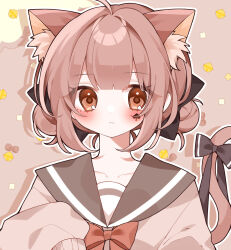  ahoge animal_ear_fluff animal_ears black_ribbon blush bow bowtie brown_background brown_eyes brown_hair cat_ears cat_girl cat_tail closed_mouth commentary_request double_bun grey_sailor_collar grey_shirt hair_bun highres looking_at_viewer omurice_2cm orange_bow orange_bowtie original outline ribbon sailor_collar shirt short_hair sidelocks tail tail_ornament tail_ribbon upper_body white_outline 