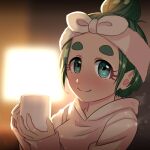  1girl aqua_eyes backlighting blurry blurry_background blush cup futomayu-chan_(sinohira_rin) green_hair highres holding holding_cup hood hood_down hoodie original short_hair sinohira_rin smile solo white_hoodie 