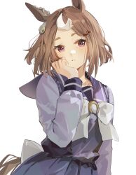  1girl absurdres animal_ears aqua_shirt black_eyes blue_sailor_collar blue_serafuku blue_shirt blue_skirt bow bowtie brooch brown_hair brown_tail commentary_request cowboy_shot double-parted_bangs duplicate ear_ornament eyelashes grey_pupils hair_ornament hairclip hand_on_own_face head_rest highres horse_ears horse_girl horse_tail horseshoe_ornament long_sleeves looking_at_viewer non-web_source parted_lips pleated_skirt purple_eyes sailor_collar serafuku shirt_tucked_in short_hair sidelocks simple_background skirt snake snake_hair_ornament solo striped striped_shirt tail_bow teeth tsurumaru_tsuyoshi_(umamusume) umamusume white_bow white_hair white_sailor_collar white_shirt white_streaks wing_hair_ornament wings yoojp 
