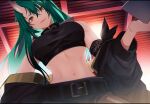  1girl absurdres arknights bangs bare_shoulders belt black_belt black_shirt breasts brown_eyes chinese_commentary commentary_request crop_top detached_sleeves green_hair grin hair_between_eyes hand_up highres horns hoshiguma_(arknights) large_breasts long_hair looking_at_viewer midriff mtk_(souko) navel parted_lips shirt single_horn smile solo stomach upper_body 
