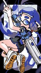  1girl arm_behind_back arm_up black_shorts blue_eyes blue_hair blue_pupils blue_shirt closed_mouth e-liter_4k_(splatoon) earphones earphones highres ink_tank_(splatoon) inkling inkling_girl kitakiri_suzume orange_footwear pointy_ears shirt shoes short_hair shorts smile solo splatoon_(series) splatoon_3 tentacle_hair thick_eyebrows two-tone_footwear white_footwear 