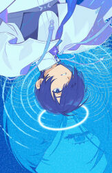  1boy arknights blue_background blue_eyes blue_hair blue_theme chinese_commentary commentary_request eyes_visible_through_hair favilia hair_over_one_eye halo highres looking_at_viewer male_focus official_alternate_costume parted_lips persona persona_3 reflection ripples shirt short_hair upper_body upside-down water white_halo white_shirt yuuki_makoto_(in_witness_of_glory)_(persona_3) yuuki_makoto_(persona_3) 