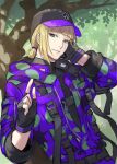  1boy backpack bag bangs baseball_cap belt black_gloves blonde_hair buttons chorefuji closed_mouth commentary_request day fingerless_gloves gloves green_eyes hair_tie hat index_finger_raised looking_at_viewer male_focus outdoors rook_hunt smile solo tied_hair tree twisted_wonderland 