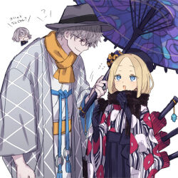  1boy 1girl abigail_williams_(fate) beret blonde_hair blue_eyes chibi chibi_inset closed_eyes commentary_request fate/grand_order fate_(series) glasses gloves grey_hair hair_ornament hakama haori hat holding holding_umbrella jacques_de_molay_(foreigner)_(fate) jacques_de_molay_(saber)_(fate) japanese_clothes kimono moruka_(karupattyo03) open_mouth parasol scarf short_hair simple_background smile umbrella white_background 