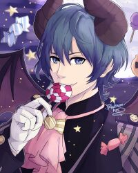  1boy absurdres artist_name candy demon_horns demon_wings english_commentary fake_horns fire_emblem fire_emblem:_three_houses fire_emblem_heroes food food_in_mouth full_moon gloves highres holding holding_candy holding_food holding_lollipop horns lollipop lollipop_in_mouth looking_at_viewer male_byleth_(fire_emblem) male_byleth_(halloween)_(fire_emblem) male_focus moon night platinum_ami smile star_(symbol) upper_body white_gloves wings 