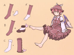  1girl animal_ears barefoot bird_ears bird_wings bow bowtie brown_dress brown_eyes brown_hat brown_shoes brown_socks collared_shirt commentary_request dress hat long_sleeves mystia_lorelei pinafore_dress pink_bow pink_bowtie pink_hair rangycrow shirt shoes short_hair simple_background sleeveless sleeveless_dress socks solo toes touhou unworn_shoes white_shirt white_socks winged_hat winged_shoes wings yellow_background |_| 