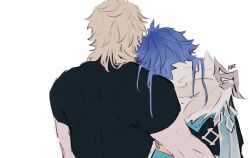  2boys antkyst black_shirt blonde_hair blue_hair cape commentary flins_(genshin_impact) from_behind fur_trim genshin_impact head_on_another's_shoulder highres male_focus multiple_boys shirt short_sleeves simple_background symbol-only_commentary upper_body varka_(genshin_impact) white_background white_fur 