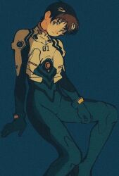  1980s_(style) 1boy blue_background blue_eyes blue_gloves brown_hair closed_mouth faux_retro_artstyle feet_out_of_frame film_grain gloves heavy_film_grain ikari_shinji interface_headset_(evangelion) invisible_chair long_sleeves looking_to_the_side male_focus mecha_pilot_suit neon_genesis_evangelion pikurusu plugsuit_(evangelion) retro_artstyle short_hair sideways_glance simple_background sitting smile solo very_short_hair 