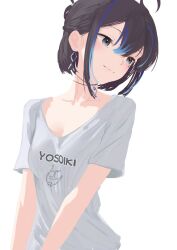  1girl ahoge artist_request black_hair blue_hair blush breasts check_artist cohi27151463 collarbone commentary_request double-parted_bangs earrings grey_eyes hair_between_eyes highres indie_virtual_youtuber jewelry looking_to_the_side medium_breasts mole mole_under_eye multicolored_hair necklace print_shirt second-party_source shirt short_hair short_sleeves simple_background smile solo streaked_hair upper_body virtual_youtuber white_background white_shirt yubari_rei 