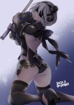  1girl ass back backless_outfit black_bow black_footwear black_legwear blindfold bow dated hair_bow high_heels highres holding lips mario_kaneda nier_(series) nier_reincarnation short_hair silver_hair simple_background solo thigh-highs yorha_no._2_type_b 