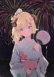  1girl blonde_hair fan fireworks hair_ornament hairclip hand_on_own_chest highres holding holding_fan hololive horns japanese_clothes kimono long_hair mochiyuki_(gigfor1) night obi sash sheep_horns tsunomaki_watame violet_eyes virtual_youtuber yukata 