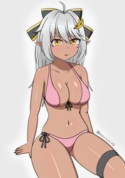  1girl absurdres bikini blush breasts dark_skin elf epic_seven grey_background highres long_hair looking_at_viewer makslus70 mole mole_under_eye on_floor pink_bikini pointy_ears red_nails signature silver_hair swimsuit wanderer_silk yellow_eyes 