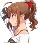  1girl adjusting_hair ahoge alternate_hairstyle bangs black_shirt bow bra_strap brown_hair closed_mouth commentary from_side hair_bow idolmaster idolmaster_million_live! kamille_(vcx68) light_frown long_hair medium_hair off-shoulder_shirt off_shoulder ponytail profile red_bow shirt sidelocks simple_background solo striped striped_shirt violet_eyes white_background yokoyama_nao 