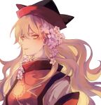  1girl absurdres bangs black_headwear blonde_hair breasts brown_headwear cape closed_mouth detached_sleeves eyebrows_visible_through_hair flower hair_between_eyes hair_flower hair_ornament highres kariko_(pixiv57224394) light long_hair long_sleeves looking_at_viewer matara_okina medium_breasts orange_cape orange_sleeves pink_flower shadow shirt simple_background smile solo sun_symbol touhou upper_body white_background white_shirt wide_sleeves yellow_eyes 