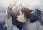  1boy blue_eyes crown fate/grand_order fate_(series) gradient gradient_background insect_wings light_particles male_focus messy_hair oberon_(fate) silver_hair syerii wings 