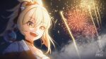  1girl acrylicstroke bangs blonde_hair eyebrows_visible_through_hair fireworks genshin_impact hair_ornament highres japanese_clothes kimono looking_at_viewer night night_sky open_mouth ponytail shadow simple_background sky smile solo solo_focus yellow_eyes yoimiya_(genshin_impact) 