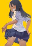  1girl black_hair blue_skirt brown_eyes clenched_teeth dark-skinned_female dark_skin from_behind highres ijiranaide_nagatoro-san long_hair looking_at_viewer looking_back nagatoro_hayase sakurami_sumi school_uniform shirt simple_background skirt smile solo teeth thighs white_shirt yellow_background 