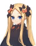  1girl abigail_williams_(fate) alternate_hairstyle bangs black_bow black_dress blonde_hair blue_eyes bow closed_mouth dress eyes_visible_through_hair fate/grand_order fate_(series) forehead hair_bow looking_at_viewer miya_(miyaruta) orange_bow parted_bangs simple_background smile solo twintails upper_body white_background 