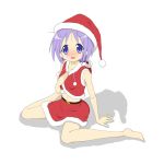  blue_eyes blush embarrassed hat hiiragi_tsukasa jpeg_artifacts lucky_star midriff navel orange-pengin purple_hair santa_costume santa_hat shadow short_hair solo 