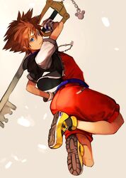  1boy belt blue_eyes brown_hair fingerless_gloves gloves highres jacket jewelry jumping keyblade kingdom_hearts male_focus nasubin_(user_tjyp5584) pendant shorts smile sora_(kingdom_hearts) 