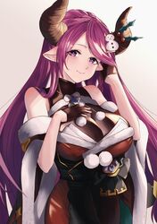  1girl autumn_boar breasts cowboy_shot gloves granblue_fantasy hair_ornament highres horns long_hair looking_at_viewer narmaya_(granblue_fantasy) pointy_ears purple_hair simple_background solo very_long_hair violet_eyes 