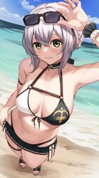  1girl absurdres bangs beach bikini black_bikini breasts closed_mouth clouds collarbone day eyewear_on_head flip-flops foreshortening green_eyes hair_between_eyes hand_on_eyewear highleg highleg_bikini highres hololive horizon kanoe_(tatsukanoe) medium_breasts navel ocean outdoors sandals shirogane_noel silver_hair sky smile solo summer sunglasses swimsuit virtual_youtuber 