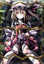  flandre_scarlet hat kabutoyama leaf red_eyes sitting skull stare touhou wings 