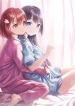  2girls absurdres black_hair blue_eyes bob_cut hair_ornament hairclip highres hug hug_from_behind itaro long_hair multiple_girls on_bed pajamas red_eyes redhead short_hair sitting smile tougou_mimori yuri yuuki_yuuna yuuki_yuuna_wa_yuusha_de_aru yuusha_de_aru 