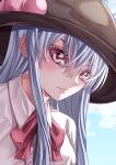  1girl absurdres bangs black_headwear blue_hair blue_sky bow closed_mouth clouds collared_shirt eyebrows_behind_hair food fruit highres hinanawi_tenshi long_hair looking_at_viewer maboroshi_mochi outdoors peach red_bow red_eyes red_neckwear shirt sky solo touhou upper_body 