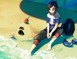  1boy andkyuryuu backpack backpack_removed bag bangs barefoot beach_umbrella black_bag black_hair capri_pants commentary_request elio_(pokemon) highres looking_to_the_side male_focus medium_hair pants pokemon pokemon_(creature) pokemon_(game) pokemon_sm sand sandygast shadow shirt shoes shoes_removed shore short_sleeves sitting smile striped striped_shirt t-shirt toes umbrella water 