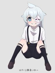  1girl absurdres black_gloves black_shorts black_socks ganjin gloves grey_background grey_hair grin half_mask highres imita_shion kneehighs loafers long_hair looking_at_viewer mahou_shoujo_ni_akogarete mask on_ground shirt shoes shorts simple_background single_glove sitting smile socks solo star-shaped_pupils star_(symbol) suspender_shorts suspenders symbol-shaped_pupils teeth white_shirt 