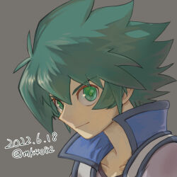 1boy closed_mouth collarbone dated green_eyes green_hair grey_background hair_between_eyes jacket johan_andersen looking_at_viewer male_focus moiko portrait short_hair simple_background smile solo white_jacket yu-gi-oh! yu-gi-oh!_gx 