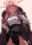  1girl :3 aru_(blue_archive) bangs blue_archive breasts coat coat_on_shoulders eyebrows_visible_through_hair fu-ta fur_trim gloves halo hand_on_hip highres horns long_hair looking_at_viewer pink_hair skirt solo white_gloves yellow_eyes 