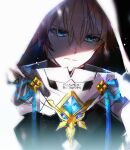  1boy armor bangs black_background blonde_hair blue_eyes brown_hair chung_seiker closed_mouth elsword fatal_phantom_(elsword) fractalmagnolia gem hair_between_eyes hood hood_up korean_commentary male_focus multicolored_hair simple_background solo upper_body 