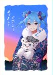  1girl bangs beret blue_eyes blue_flower blue_hair blue_kimono border commentary_request double_bun eyebrows_visible_through_hair flower fur_trim grey_headwear grin hair_between_eyes hair_flower hair_ornament hat highres hololive hoshimachi_suisei japanese_clothes kimono long_sleeves looking_at_viewer plaid_headwear print_kimono saco_(cgmore) smile solo tiger translation_request upper_body virtual_youtuber 