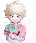  1boy ahoge bangs bede_(pokemon) blonde_hair collared_shirt curly_hair eyebrows_visible_through_hair eyelashes flying_sweatdrops gloves gvzzgl looking_at_viewer male_focus open_mouth partially_fingerless_gloves pink_shirt pokemon pokemon_(game) pokemon_swsh shirt short_hair short_sleeves simple_background solo teeth tongue translation_request undershirt upper_body upper_teeth violet_eyes white_background wristband 