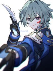  1boy ahoge aqua_hair armor artist_name black_choker black_coat black_gloves blood blood_on_face blue_cape blue_coat blue_gloves blurry blurry_foreground cape choker chromatic_aberration coat crossed_bangs dagger depth_of_field earrings genshin_impact gloves hair_between_eyes hair_intakes hand_up highres holding holding_dagger holding_knife holding_weapon jewelry knife lohen_(genshin_impact) long_sleeves looking_at_viewer looking_to_the_side male_focus multicolored_eyes multicolored_gloves open_mouth outstretched_arm pauldrons reaching reaching_towards_viewer red_eyes short_hair shoulder_armor simple_background single_earring single_pauldron sleeve_cuffs smile solo susukeya twitter_username two-tone_gloves upper_body violet_eyes vision_(genshin_impact) weapon white_background 