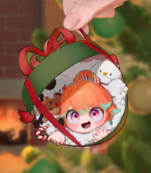  1girl 1other alternate_hair_length_(shorter) appleblossomtea bag blurry blurry_background chibi christmas_tree colored_tips commentary depth_of_field earrings english_commentary feather_earrings feathers green_streaks hair_bun hair_flaps highres hololive hololive_english in_bag in_container jewelry kfp_employee_(takanashi_kiara) looking_at_viewer medium_hair mini_person minigirl multicolored_hair official_alternate_hairstyle open_mouth orange_hair short_hair single_hair_bun solo_focus streaked_hair takanashi_kiara takanashi_kiara_(cozy) v-shaped_eyebrows violet_eyes virtual_youtuber waving 