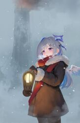  1girl absurdres amane_kanata black_bow black_coat black_gloves blue_halo bow breath coat commentary commission cowboy_shot frostpunk fur-trimmed_coat fur_trim gloves grey_hair hair_bow half_updo halo highres holding holding_lantern hololive lantern long_hair long_sleeves multicolored_hair nbee_ya open_mouth outdoors parted_bangs red_scarf scarf smoke snowing solo standing star_halo streaked_hair tower violet_eyes virtual_youtuber winter winter_clothes winter_coat 