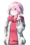  1girl alternate_hairstyle blue_eyes blush closed_mouth eyebrows_visible_through_hair grey_jacket hair_between_eyes highres hood hoodie jacket kagamihara_nadeshiko long_sleeves n2midori official_alternate_hair_length official_alternate_hairstyle open_clothes open_jacket pink_hair red_hoodie short_hair simple_background smile solo upper_body white_background yurucamp 