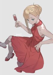  1girl arm_rest bare_arms bare_shoulders blonde_hair braid breasts champagne_flute criss-cross_halter crossed_legs crown_braid cup dated dress drinking_glass earrings evening_gown fate_(series) from_above green_eyes grey_background halterneck high_heels highres holding holding_cup invisible_chair jewelry looking_at_viewer lord_el-melloi_ii_case_files nao_(syn_eaa) official_alternate_costume official_alternate_hairstyle red_dress reines_el-melloi_archisorte short_hair signature simple_background single_sidelock sitting small_breasts solo updo 